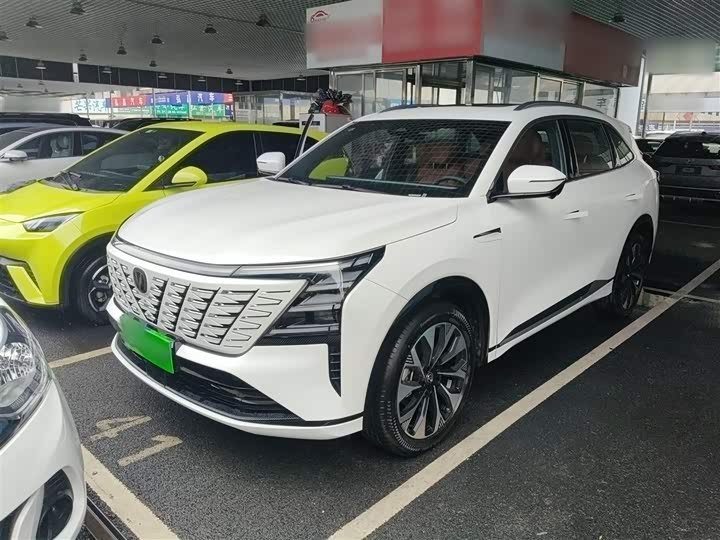 Changan CS75 Plus 2025 2025款 第四代 UItra 2.0T 新蓝鲸 智慧劲擎型
