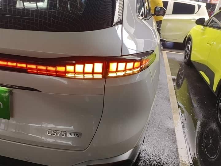 Changan CS75 Plus 2025 2025款 第四代 UItra 2.0T 新蓝鲸 智慧劲擎型