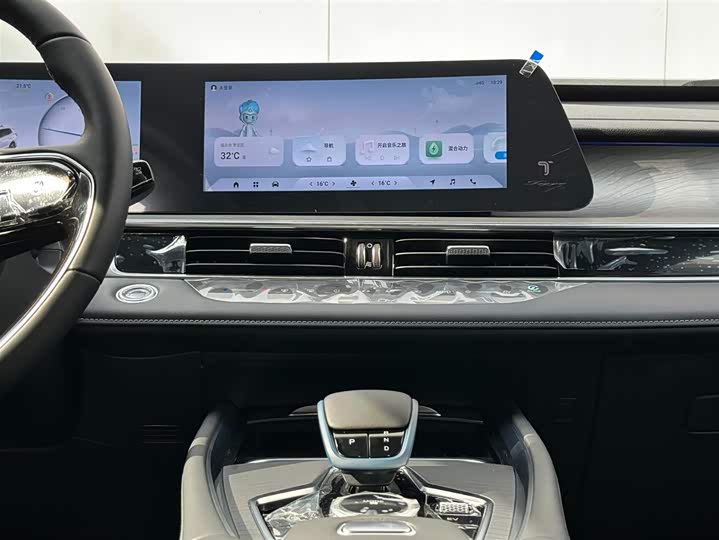 Chery Tiggo 8 Pro Hybrid 2025 2025款 冠军版 1.5T 100km 尊贵型