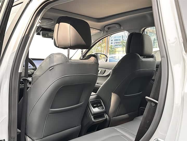 Chery Tiggo 8 Pro Hybrid 2025 2025款 冠军版 1.5T 100km 尊贵型