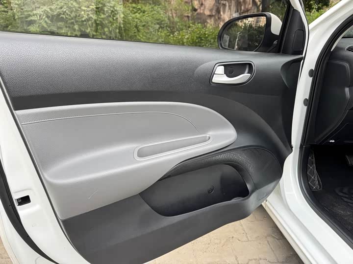 Kia Pegas 2020 2020款 改款 1.4L 自动精英互联版