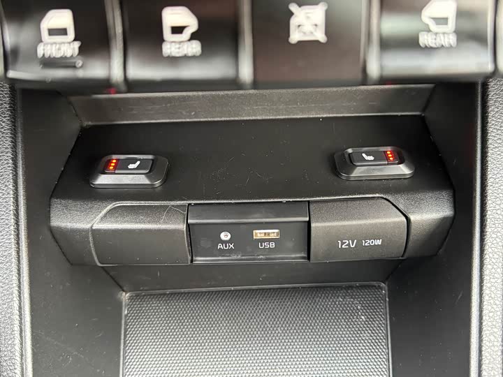 Kia Pegas 2020 2020款 改款 1.4L 自动精英互联版