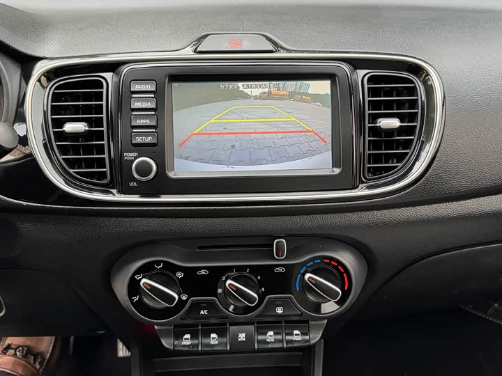 Kia Pegas 2020 2020款 改款 1.4L 自动精英互联版