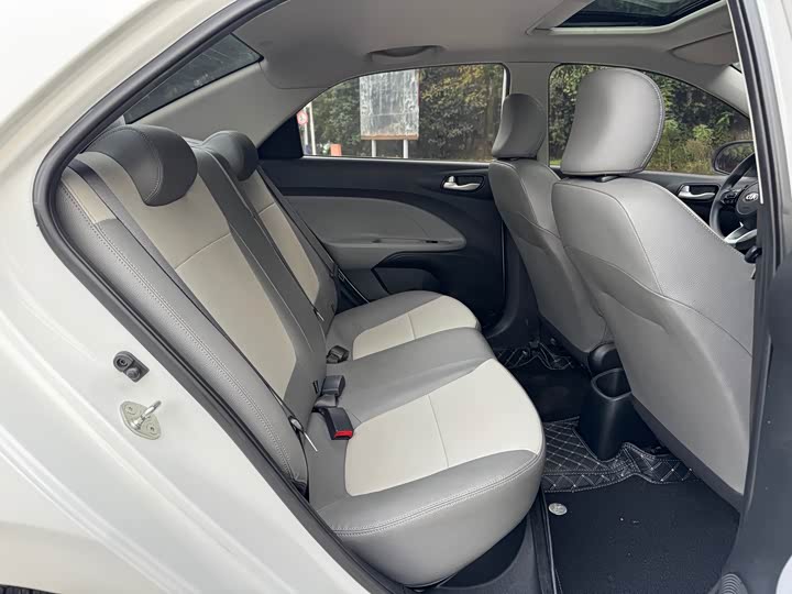 Kia Pegas 2020 2020款 改款 1.4L 自动精英互联版