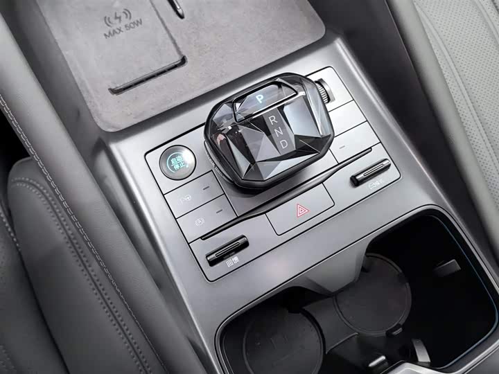 BYD Song L 2025 2025款 智驾版 662km 激光雷达卓越型