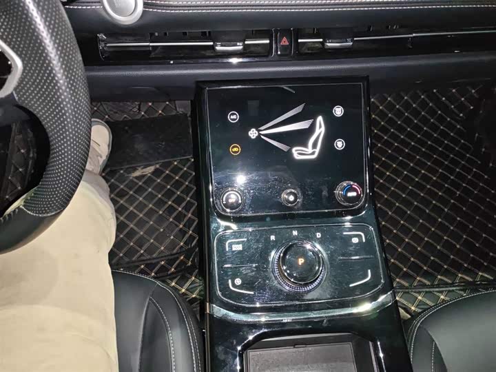 Hozon U 2023 2023款 哪吒U-Ⅱ 400 U秀版 三元锂