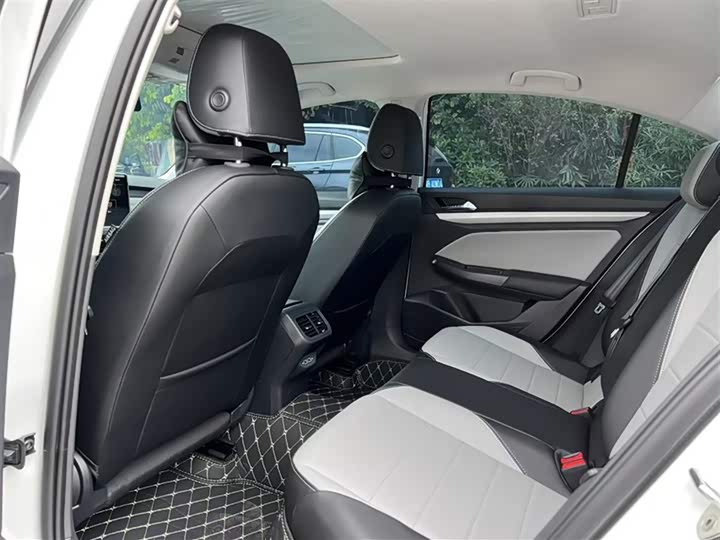 Volkswagen Bora 2025 2025款 280TSI DSG舒行版