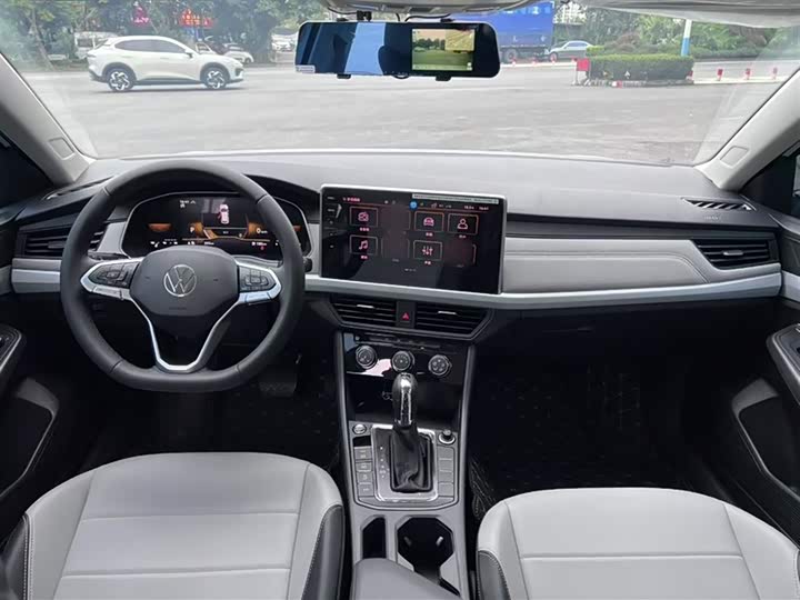 Volkswagen Bora 2025 2025款 280TSI DSG舒行版