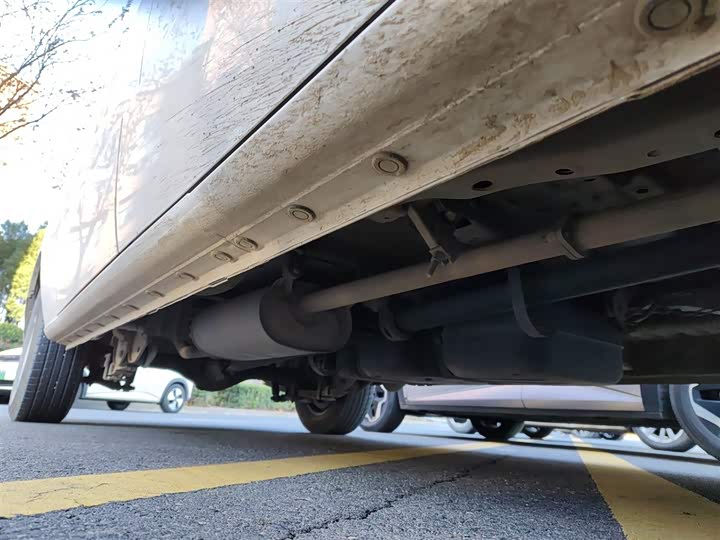 JAC Refine M3 2023 2023款 PLUS 1.5T 5/7座经典版