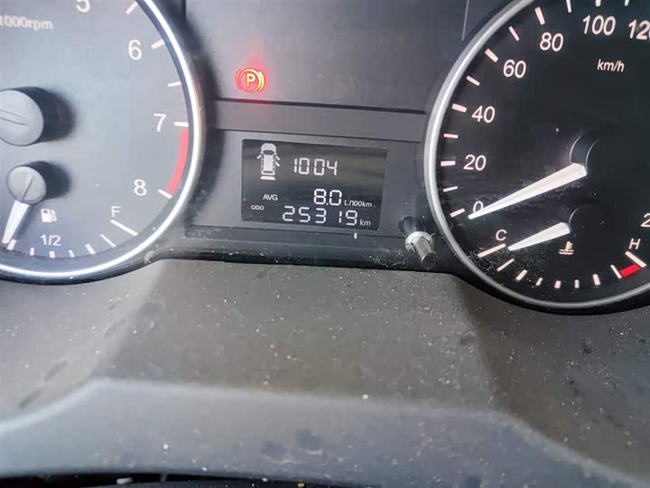 JAC Refine M3 2023 2023款 PLUS 1.5T 5/7座经典版