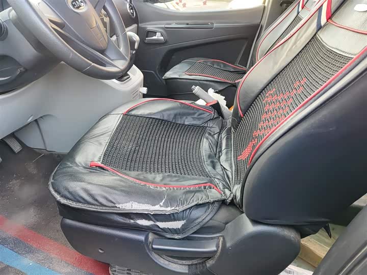 JAC Refine M3 2023 2023款 PLUS 1.5T 5/7座经典版