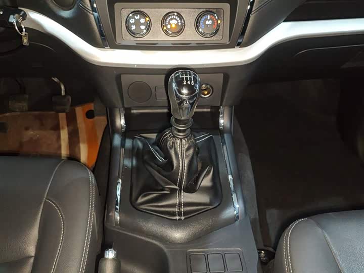 Dongfeng Rich 6 2023 2023款 改款 2.3T 手动两驱柴油标准型长货箱