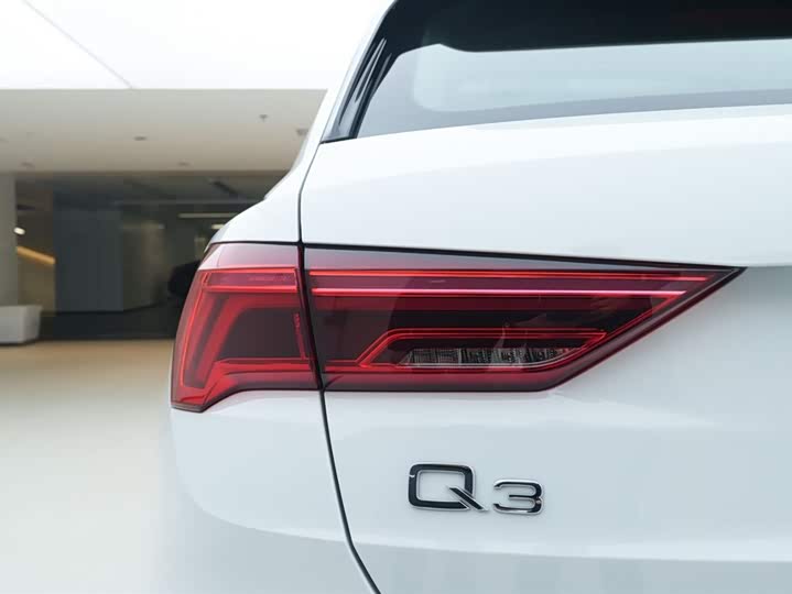 Audi Q3 2024 2024款 40 TFSI 时尚动感型