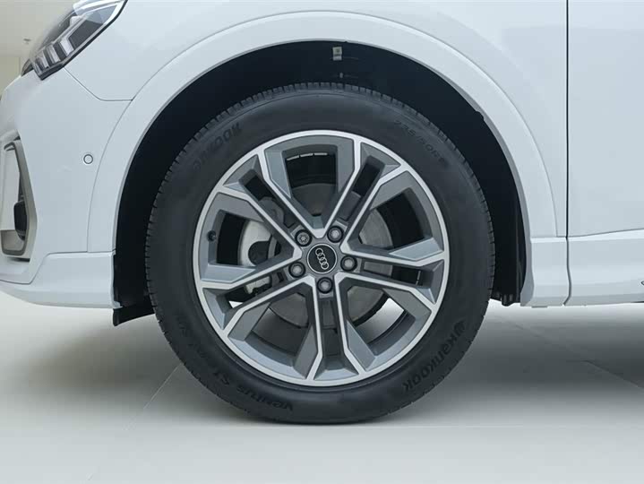 Audi Q3 2024 2024款 40 TFSI 时尚动感型