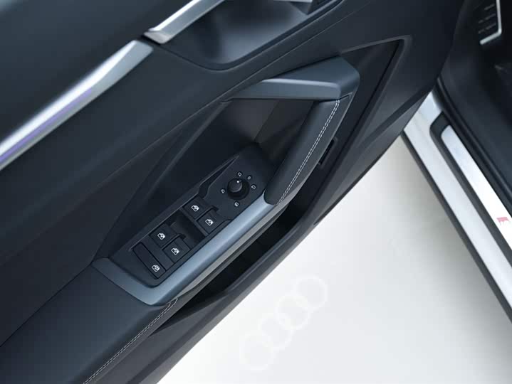 Audi Q3 2024 2024款 40 TFSI 时尚动感型