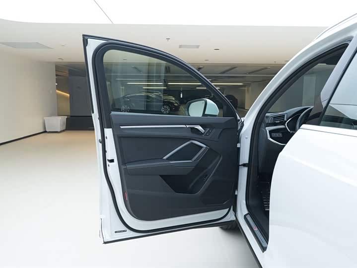 Audi Q3 2024 2024款 40 TFSI 时尚动感型