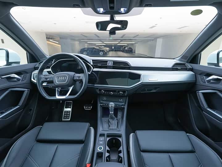 Audi Q3 2024 2024款 40 TFSI 时尚动感型