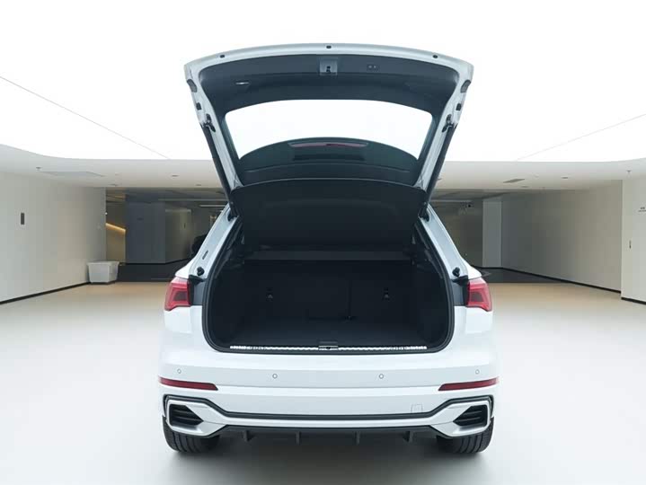 Audi Q3 2024 2024款 40 TFSI 时尚动感型