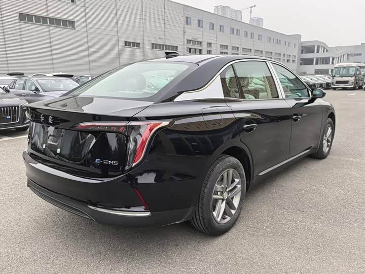 Hongqi E-QM5 2025 2025款 500km 出行版
