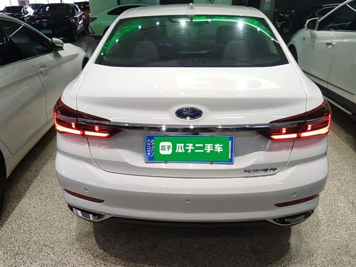 Ford Escort 2021 2021款 1.5L 自动钻石版