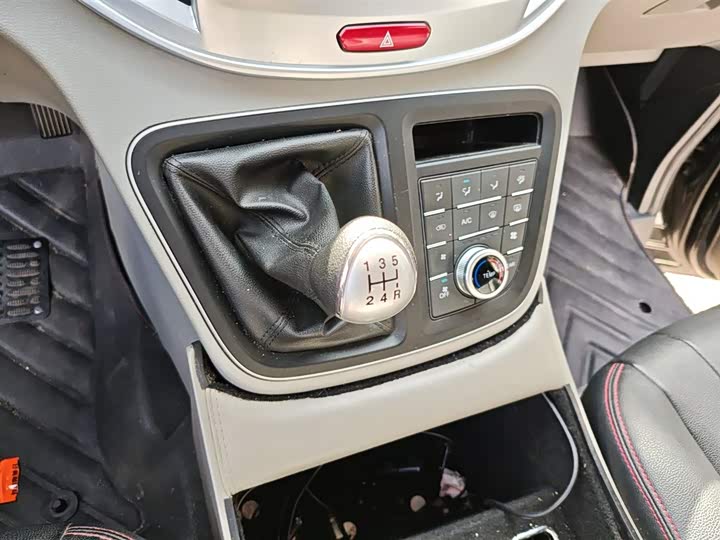 JAC Refine M4 2021 2021款 2.0L 手动商旅版