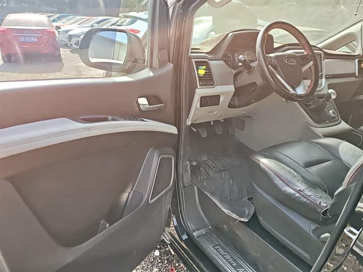 JAC Refine M4 2021 2021款 2.0L 手动商旅版