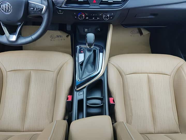 Buick GL6 2021 2021款 323T 轻混动互联豪华型