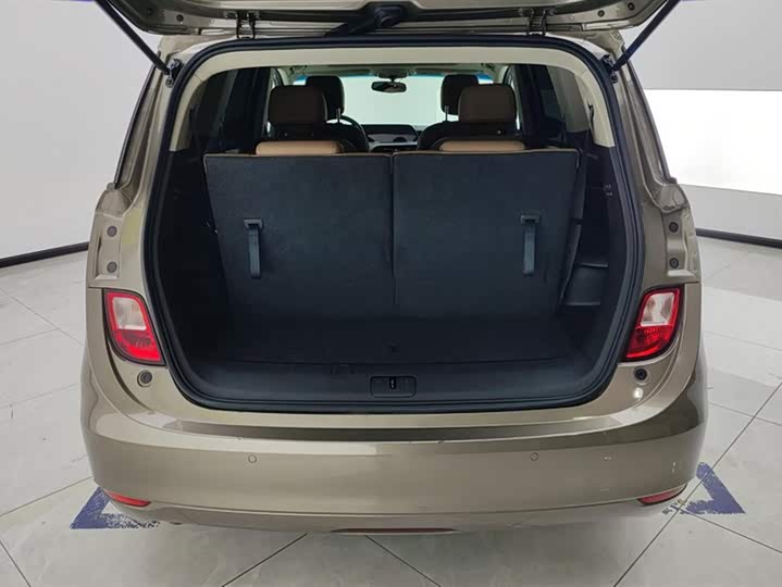 Buick GL6 2021 2021款 323T 轻混动互联豪华型