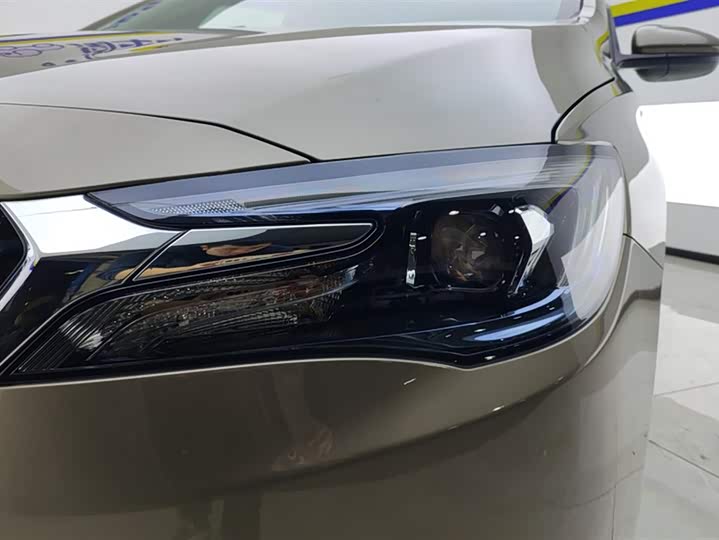 Buick GL6 2021 2021款 323T 轻混动互联豪华型