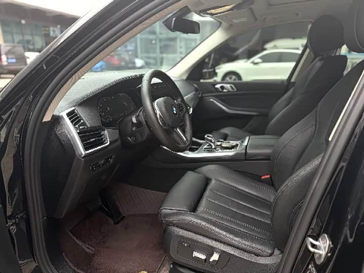 BMW X5 Hybrid 2022 2022款 xDrive45e M运动套装