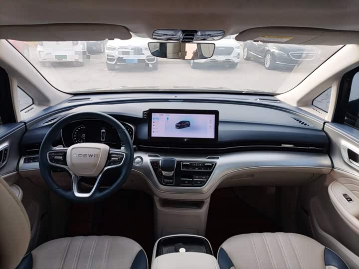 Roewe iMax 8 2022 2022款 400TGI 欢聚版