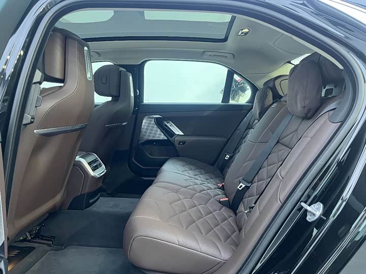 BMW 7 Series 2023 2023款 735Li 豪华套装