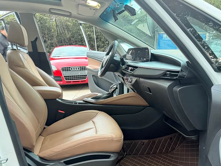 Buick GL6 2021 2021款 323T 轻混动互联豪华型