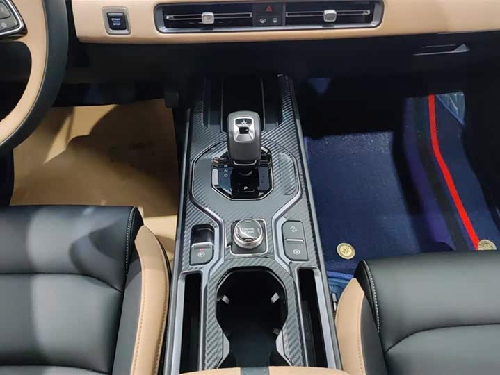 Geely Icon 2023 2023款 1.5TD 巧克力醇巧版