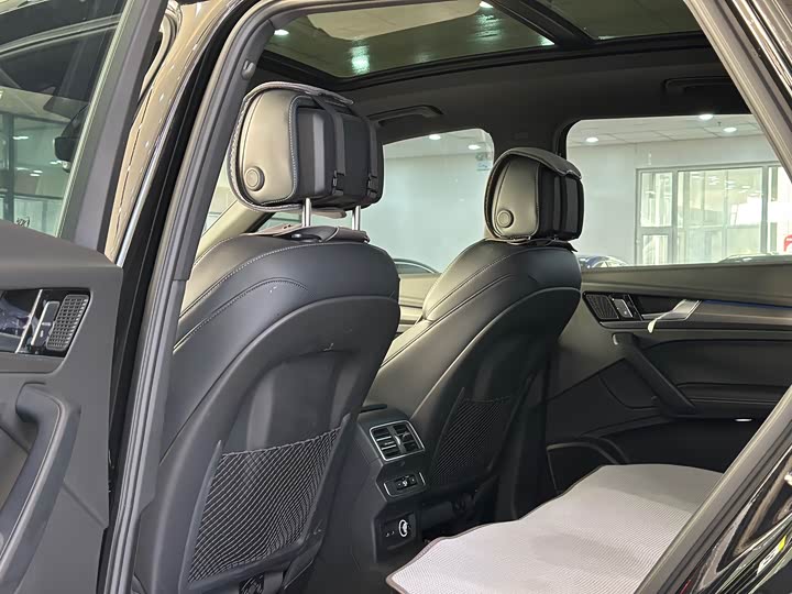Audi Q5L 2025 2025款 45 TFSI 豪华动感型