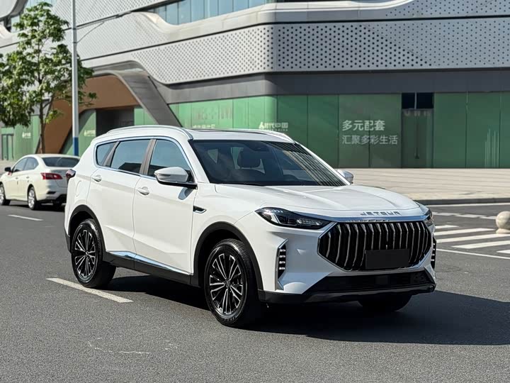 Jetour X70 Plus 2025 2025款 冠军版 1.5T 手动冠军 7座