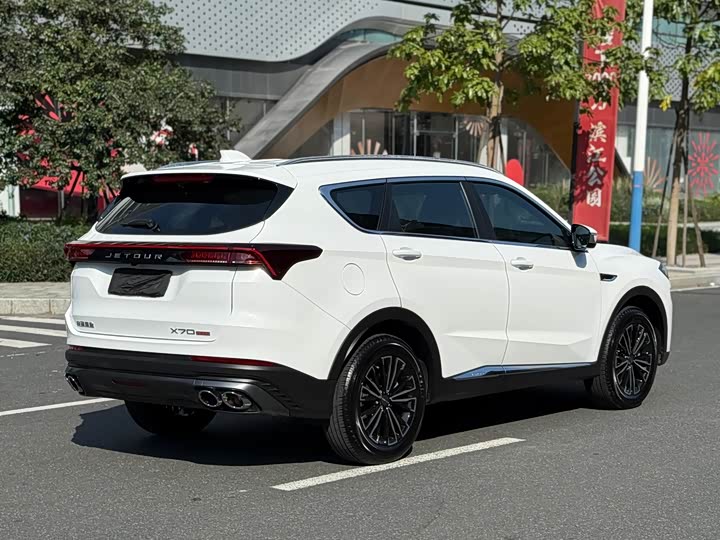 Jetour X70 Plus 2025 2025款 冠军版 1.5T 手动冠军 7座