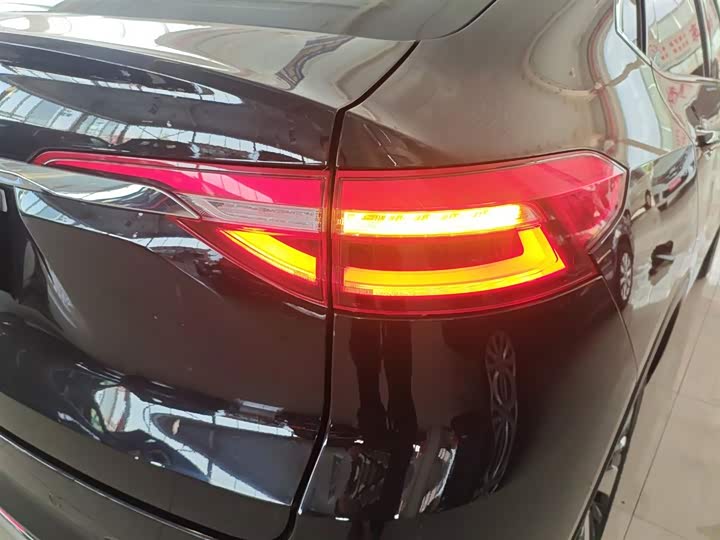 Haval F7x 2021 2021款 1.5T 两驱极智潮玩版