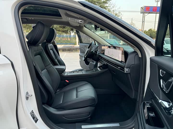 Lincoln Corsair 2024 2024款 2.0T 两驱尊雅版