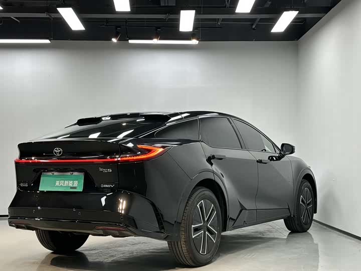 Toyota bZ5 2025 2025款 550 JOY