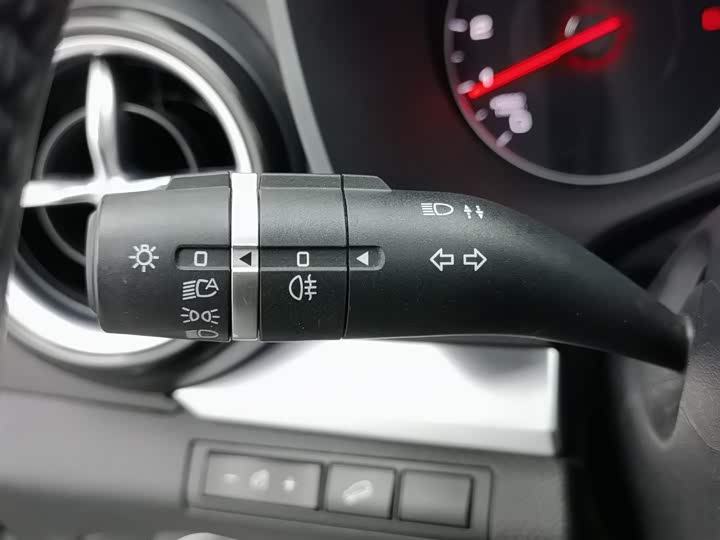 BYD Song 2021 2021款 经典版 1.5T 自动精英型