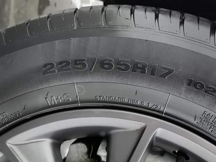 BYD Song 2021 2021款 经典版 1.5T 自动精英型