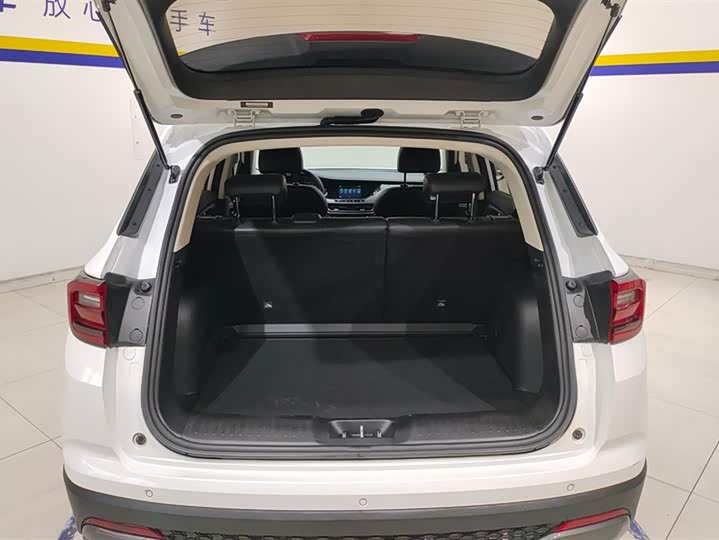 Changan CS35 Plus 2022 2022款 1.6L CVT精英版