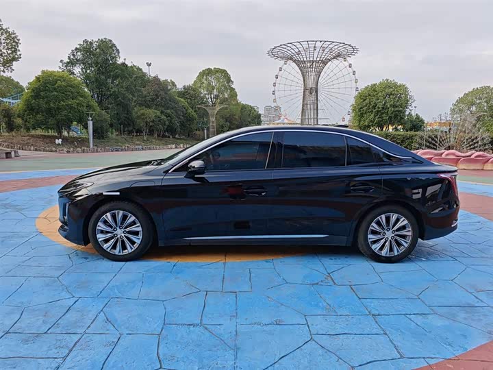 Hongqi E-QM5 2024 2024款 500km 出行版