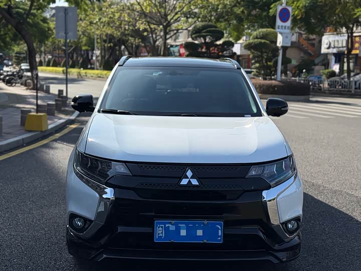 Mitsubishi Outlander 2021 2021款 2.4L 四驱曜动版 5座