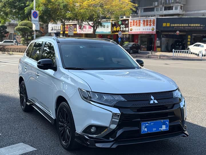 Mitsubishi Outlander 2021 2021款 2.4L 四驱曜动版 5座