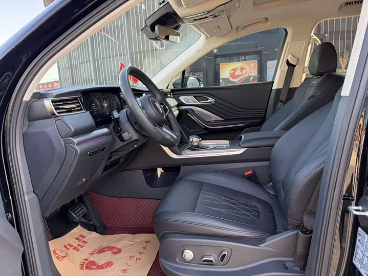 Hongqi HS7 2023 2023款 2.0T 自动两驱旗享版 六座
