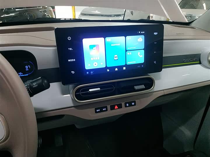 Geely Galaxy Panda Mini 2025 2025款 熊猫mini 210km 元气熊