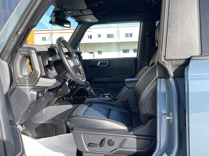 Ford Bronco 2024 2024款 2.3T 荒地