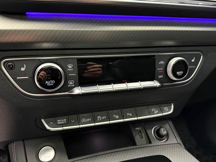 Audi Q5L Sportback 2022 2022款 40 TFSI 豪华型